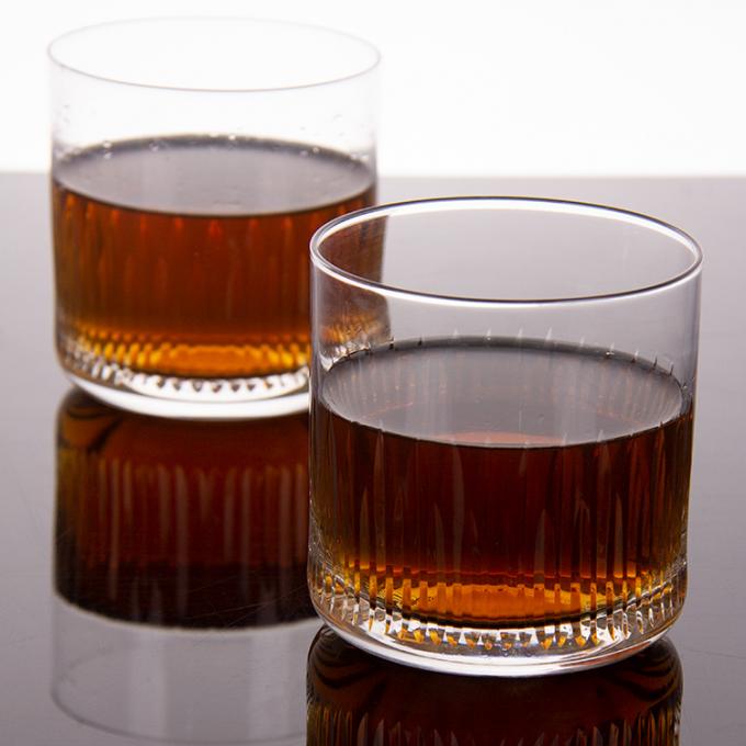 7.5oz σύγχρονα ποτήρια με χαραγμένα ουίσκι Tumbler Κρυστάλλινο κύπελλο για να πιείτε ουίσκι 3