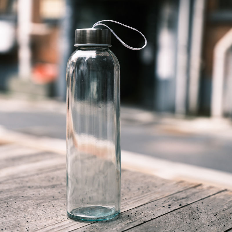 350 ml 500 ml στρογγυλό αθλητικό γυάλινο μπουκάλι νερού υψηλής βροσιλικικής περιεκτικότητας με σιλικόνιο